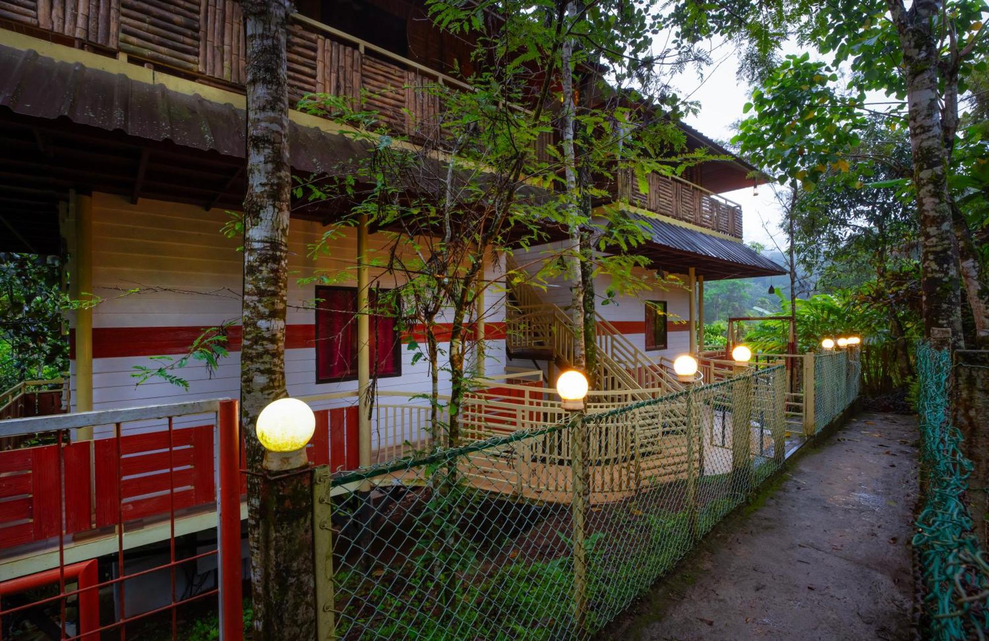 Hotel Chalona Hill View Munnar Zewnętrze zdjęcie