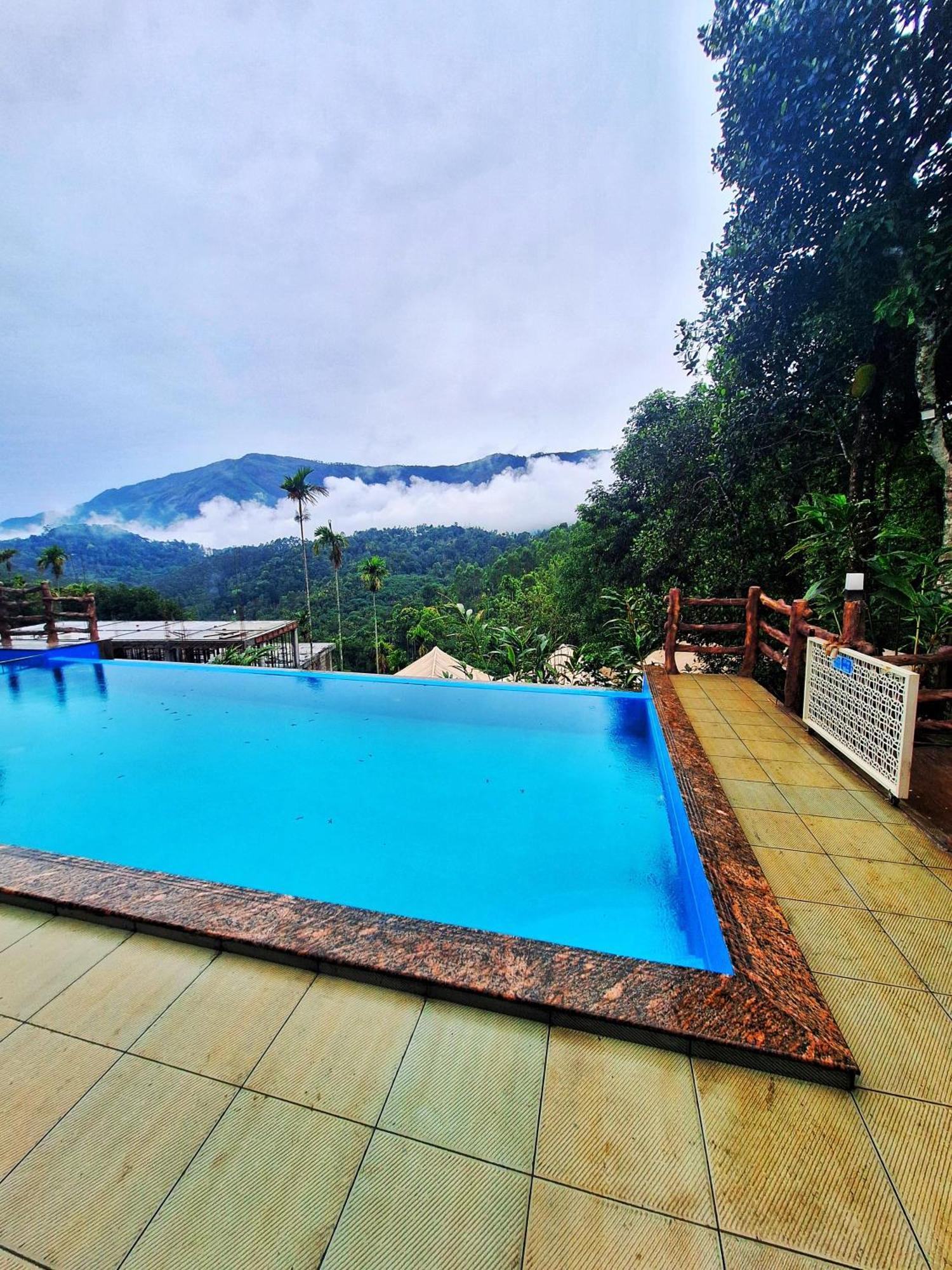 Hotel Chalona Hill View Munnar Zewnętrze zdjęcie